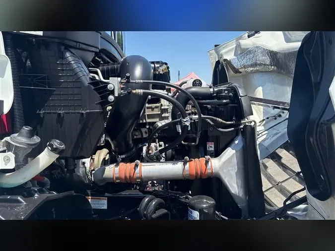 2020 FREIGHTLINER CA116