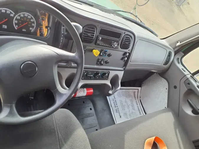 2019 FREIGHTLINER/MERCEDES M2 106