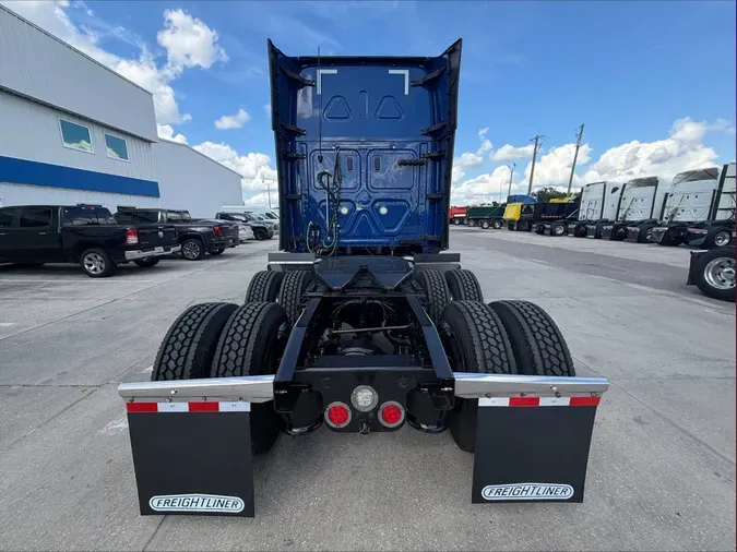 2022 Freightliner Cascadia 126 Sl