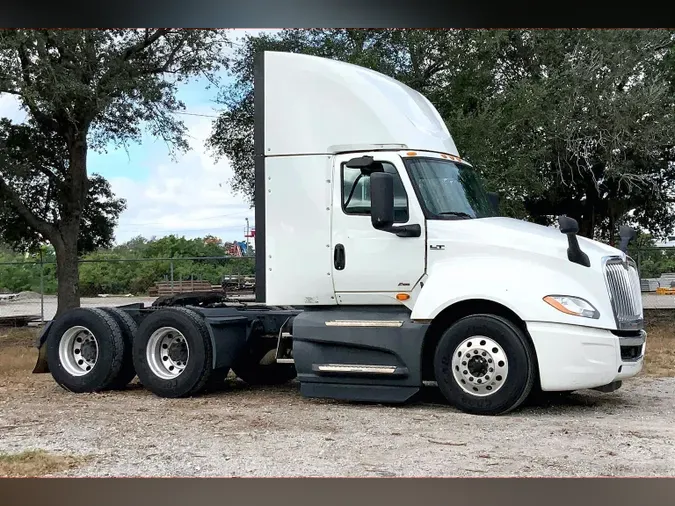 2021 INT LT625 6x46be2bf7c7d46c94241a1487bc4317020