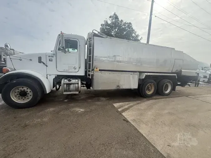 2003 PETERBILT 3576be465233a7bc4c9c101ebcab11953de