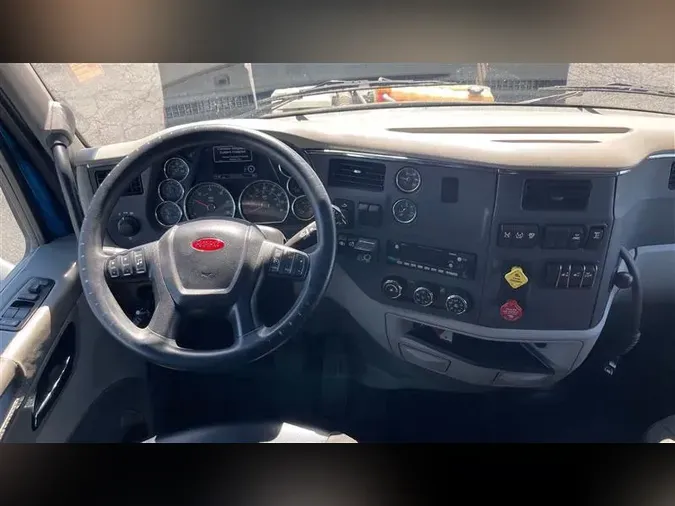 2022 PETERBILT 579
