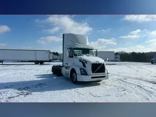 2018 Volvo VNL300