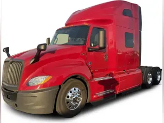 2022 International LT625