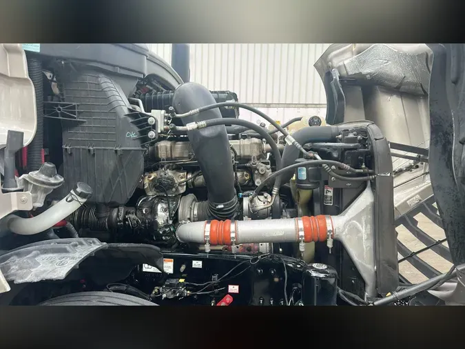 2022 Freightliner Cascadia