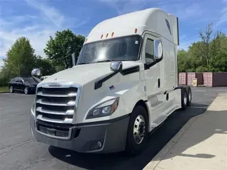 2020 FREIGHTLINER CA126