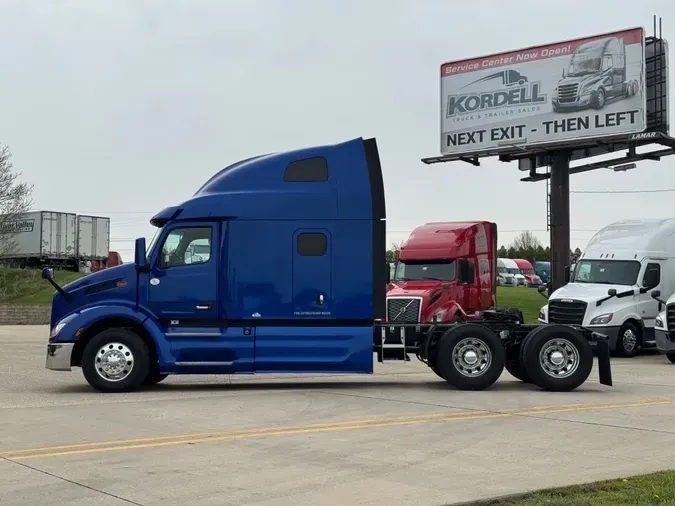 2023 PETERBILT 579