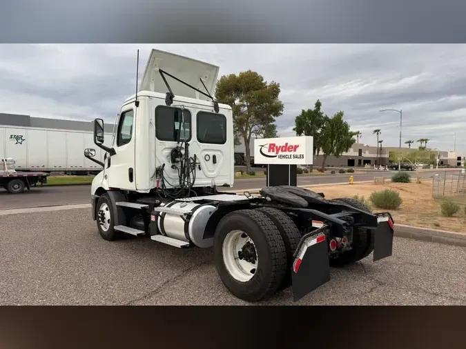 2020 FREIGHTLINER/MERCEDES NEW CASCADIA 116