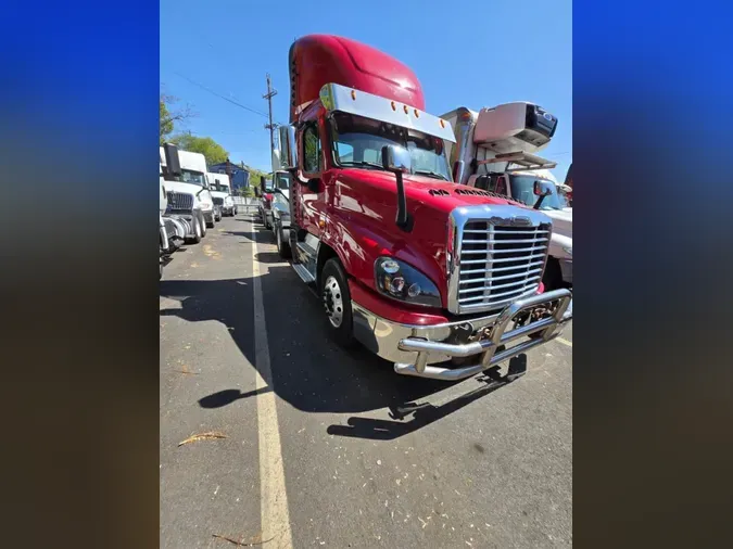 2019 FREIGHTLINER/MERCEDES CASCADIA 1256bf30df8534263ccc7452e016abd8e87