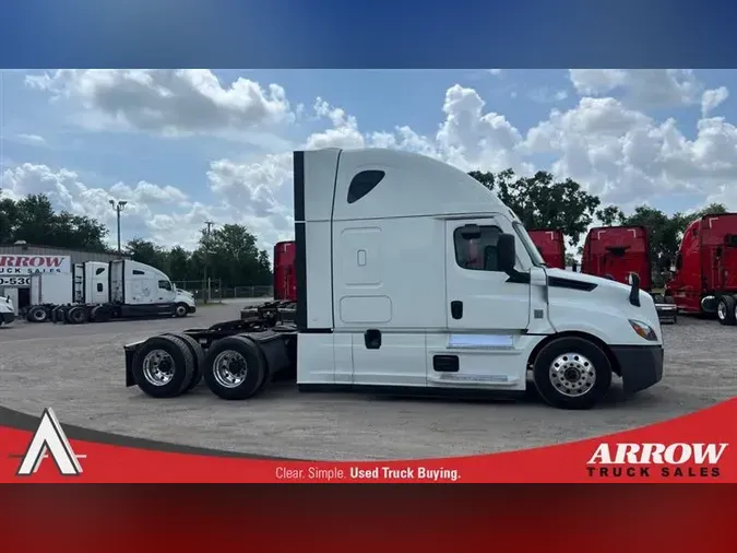 2021 FREIGHTLINER CA126