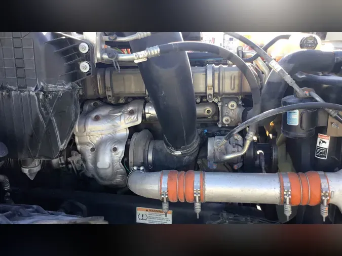 2021 Freightliner Cascadia 1266bf77debc59d796c1397e8f720785f98