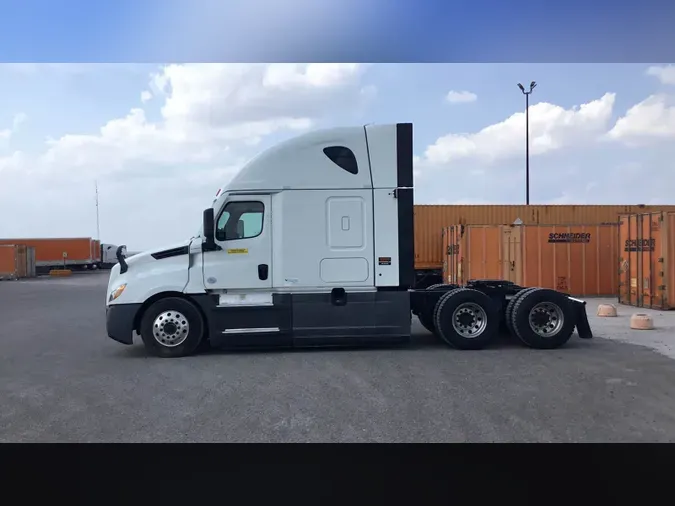 2021 Freightliner Cascadia