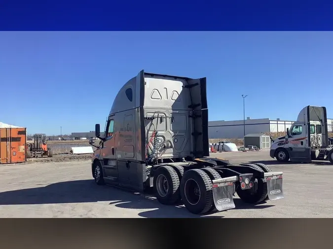 2024 Freightliner Cascadia