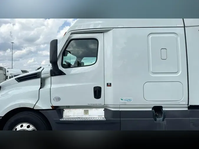 2023 Freightliner Cascadia 126