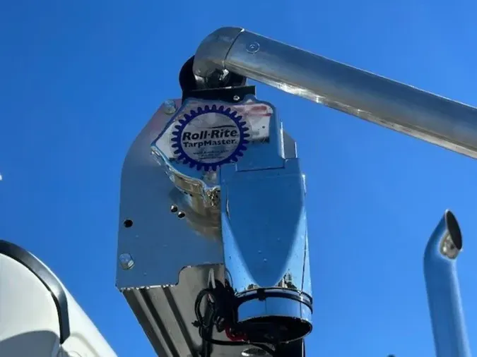 2018 Freightliner M2 106