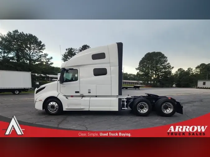 2020 VOLVO VNL760