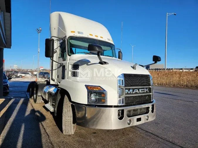 2019 MACK ANTHEM AN64T