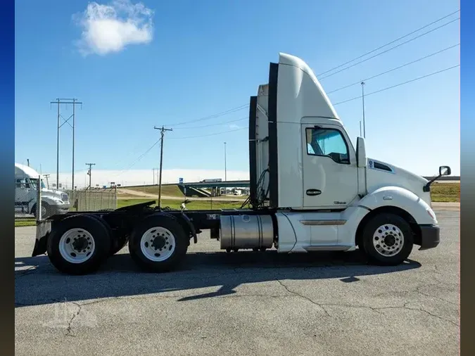 2016 KENWORTH T680