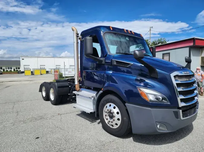 2021 FREIGHTLINER CASCADIA PX11664ST
