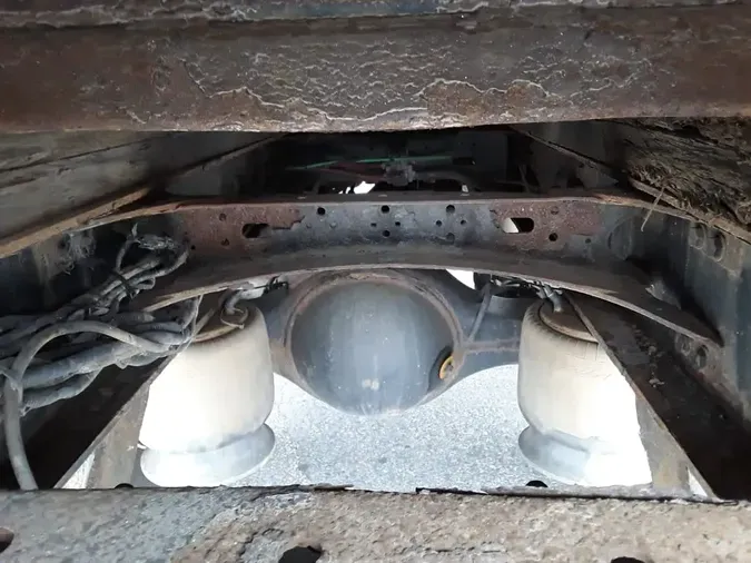 2017 FREIGHTLINER M2-112