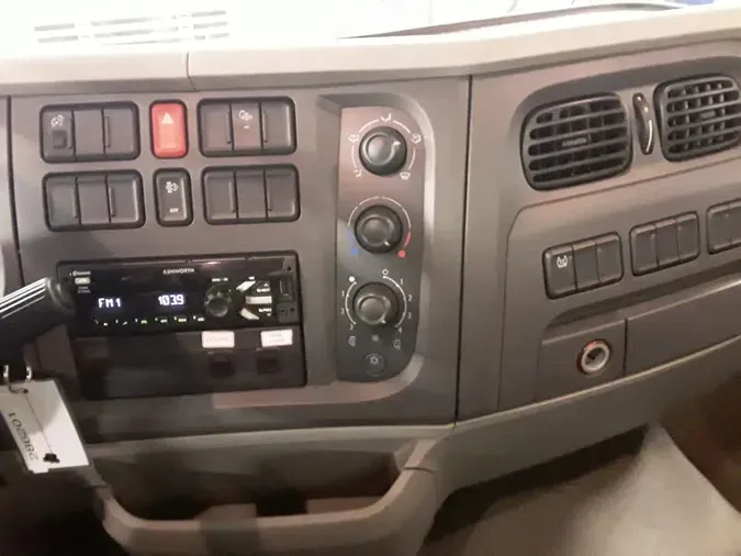 2020 KENWORTH TRUCKS K270