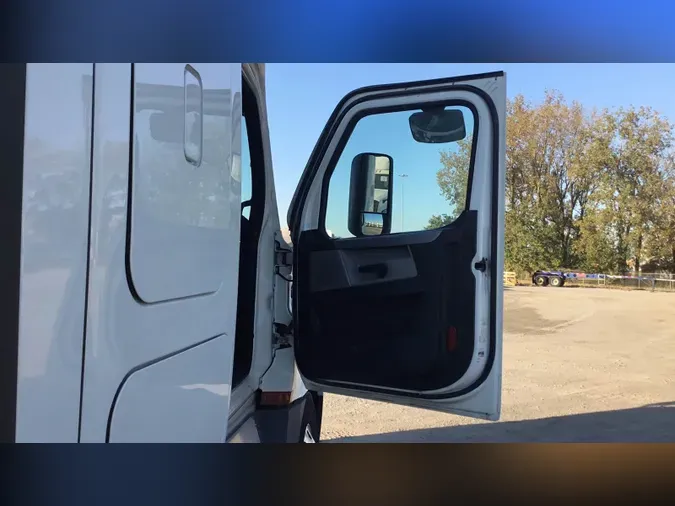 2022 Freightliner Cascadia 1266c0f90f48f09ee7c8fad2aa905193c3b