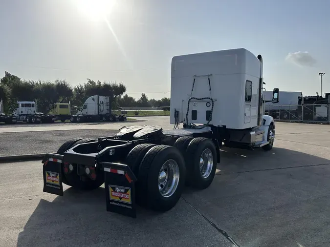 2023 Peterbilt 579