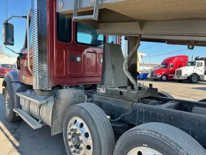 2022 Western Star 49X 36" Trench-Style Low Roof