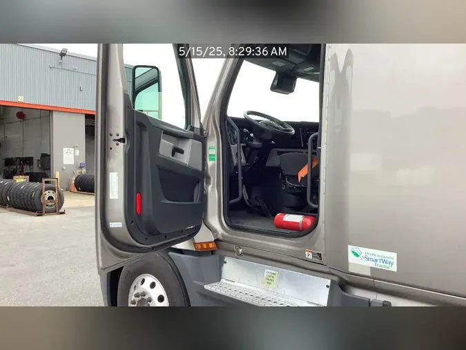 2021 Freightliner Cascadia