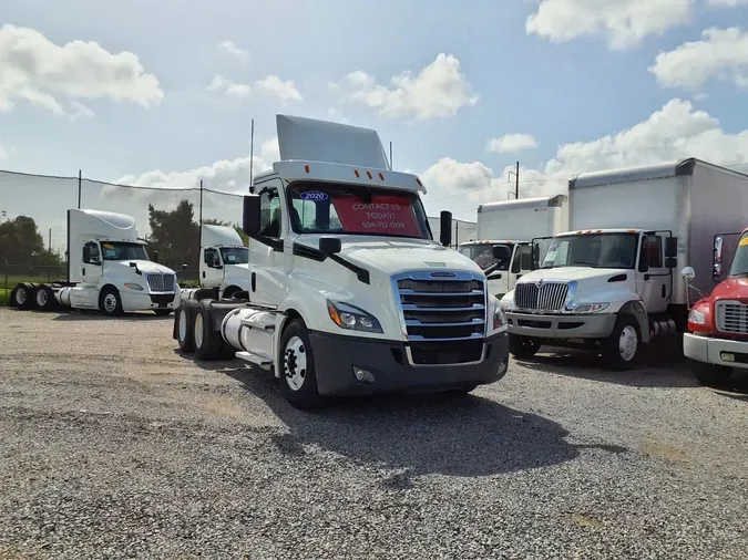 2020 FREIGHTLINER NEW CASCADIA PX126646c19aaa06215c16b611798bcfddba6d5