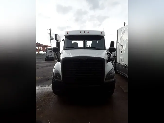 2019 FREIGHTLINER CASCADIA 125