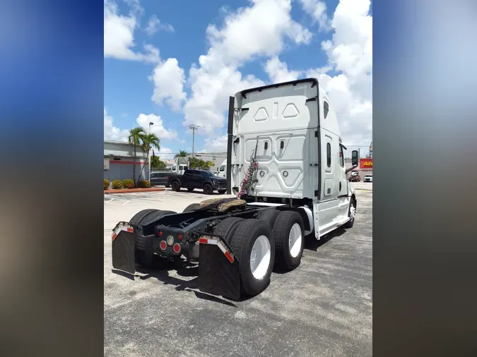 2020 FREIGHTLINER NEW CASCADIA PX12664