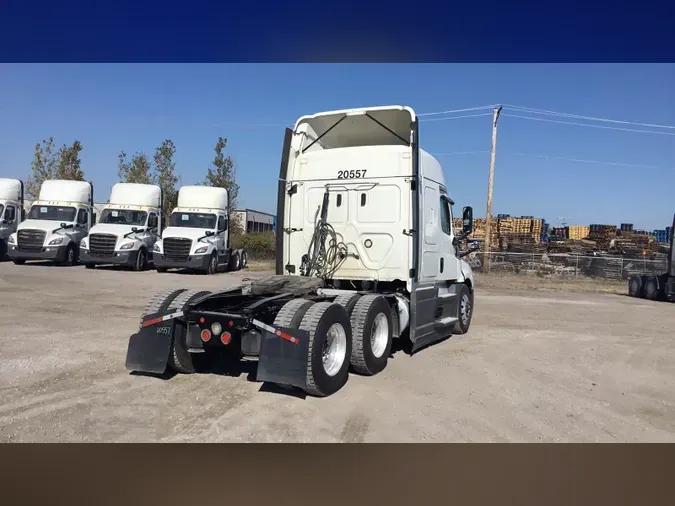 2021 Freightliner Cascadia 1266c1cde55e3bebde101b5647e46dbda05