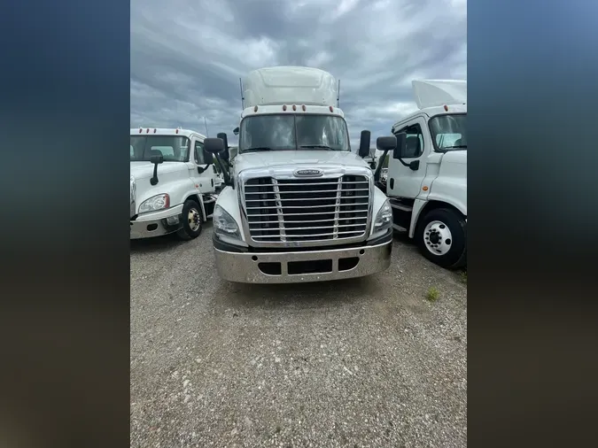 2017 FREIGHTLINER/MERCEDES CASCADIA 125