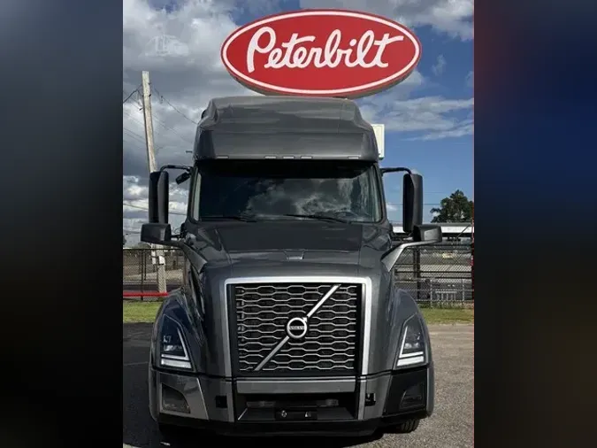 2023 VOLVO VNL64T7606c25778a89be04db20a3b7f0c88db390