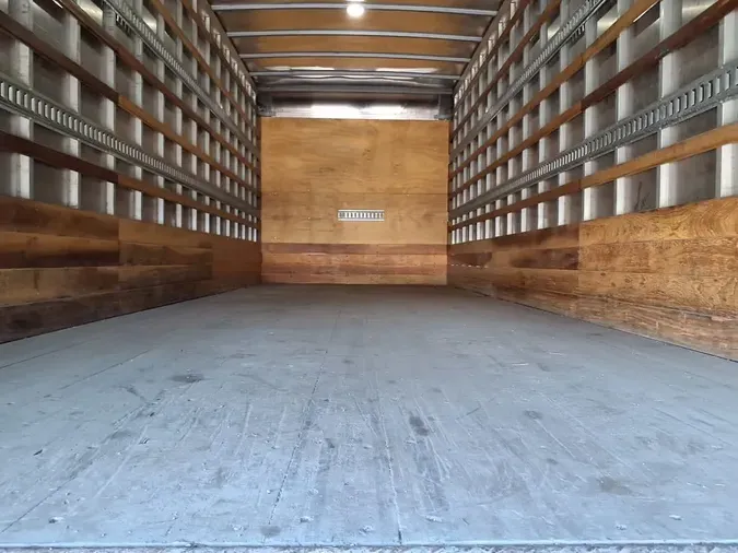 2020 FREIGHTLINER/MERCEDES M2 106