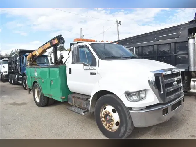 2006 FORD F650 SD