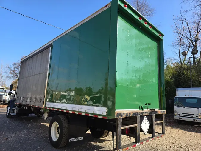 2019 FREIGHTLINER/MERCEDES M2 106