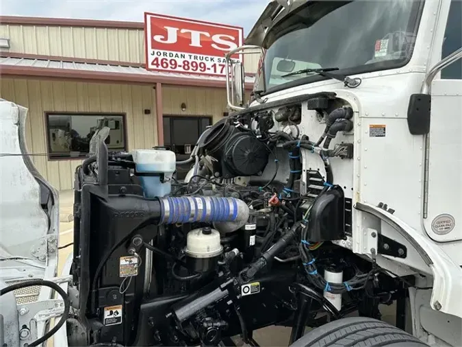 2018 PETERBILT 337