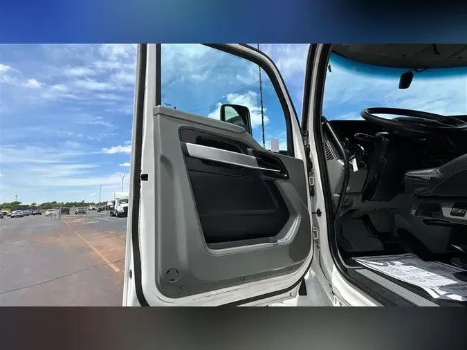 2021 KENWORTH T680