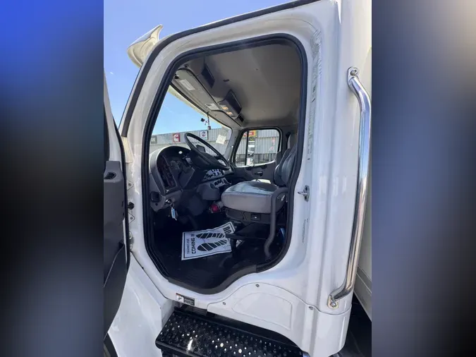 2020 Freightliner Business Class M2 106