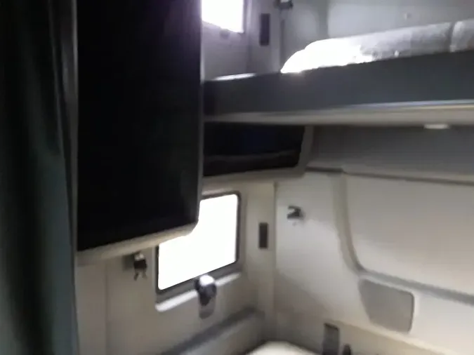 2020 NAVISTAR INTERNATIONAL LT625 SLPR CAB