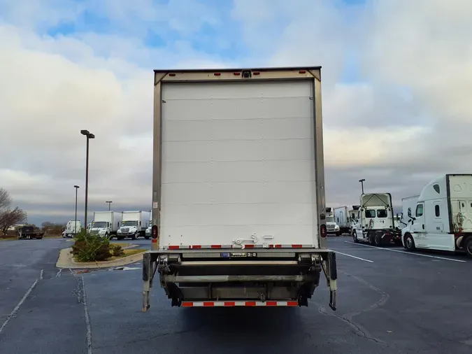 2018 FREIGHTLINER/MERCEDES M2 106