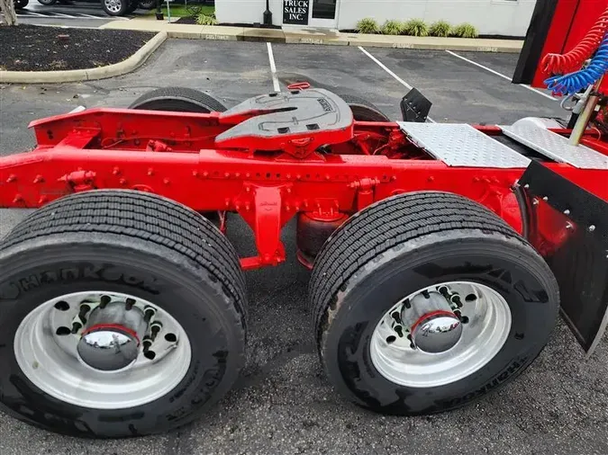 2021 FREIGHTLINER CA116