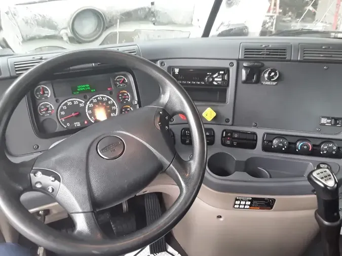 2018 FREIGHTLINER CASCADIA 113