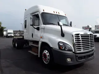 2017 Freightliner CASCADIA 125