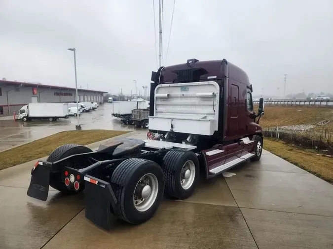 2016 Freightliner Cascadia