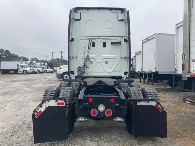 2016 FREIGHTLINER/MERCEDES CASCADIA 125