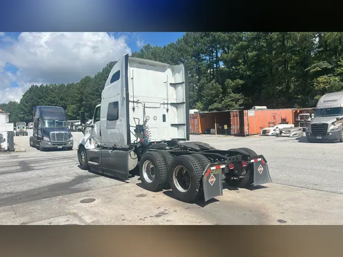 2022 International LT
