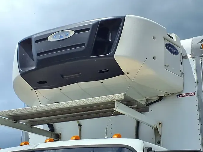 2018 FREIGHTLINER M2 106